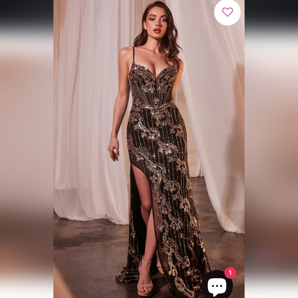 Elegant Black Gold Sequin Evening Gown Size 8